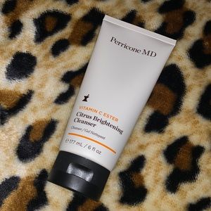 🆕 Perricone Citrus Brightening Cleanser - 6fl oz